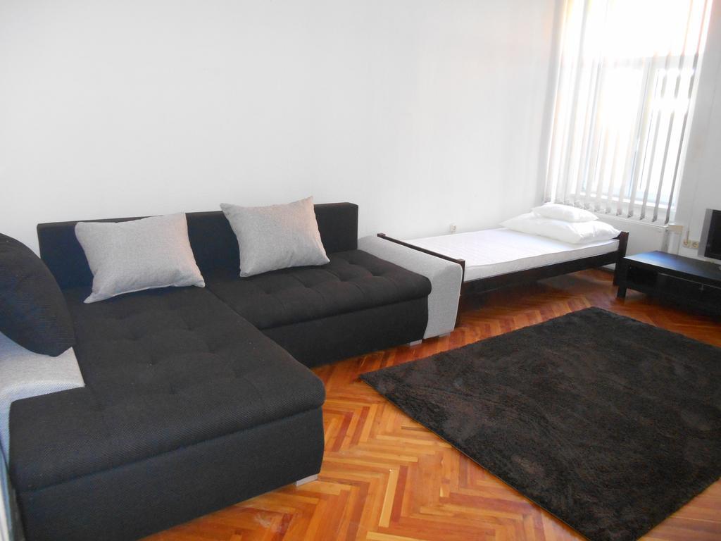 Akos Apartman Apartment Eger Ngoại thất bức ảnh
